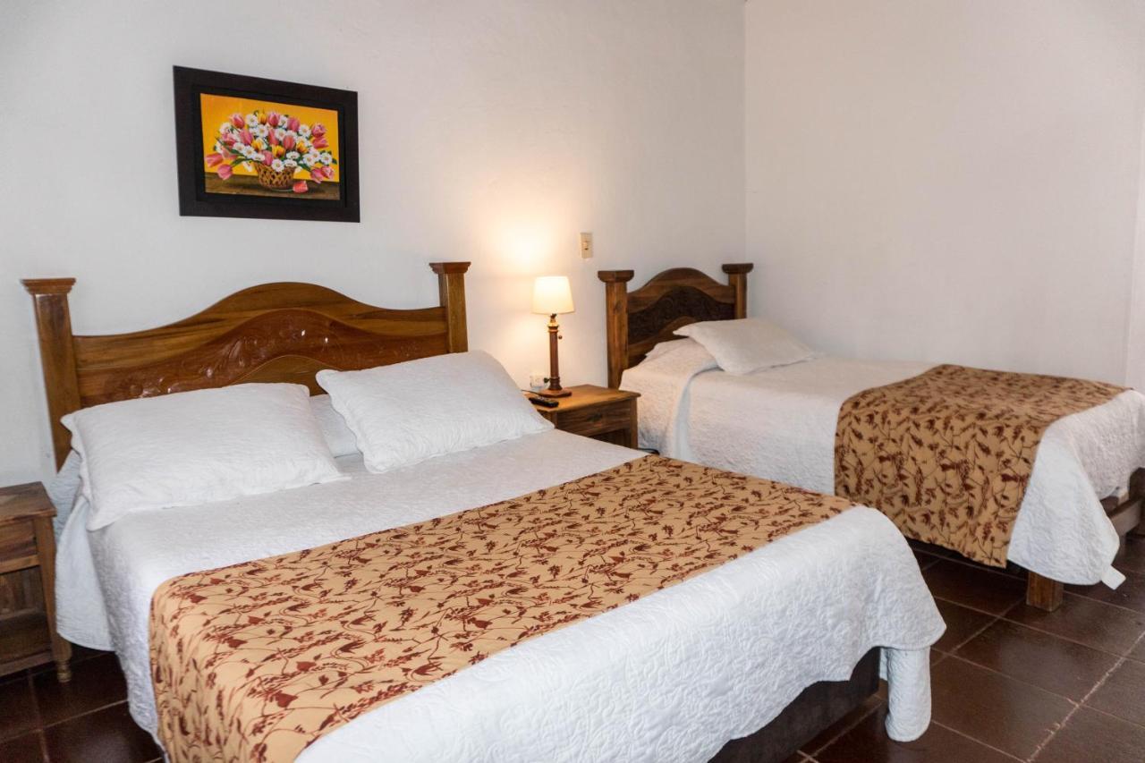 Andres Venero Hotel 3*